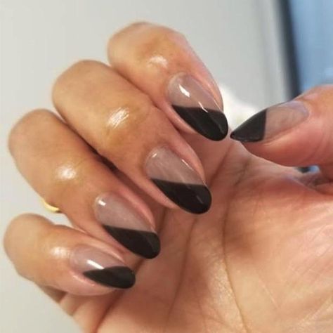 Diagonal Nails, Types Of Nails Shapes, Almond Nail Ideas, Almond Nail Designs, Square Nail, Different Nail Shapes, Holiday Nail Designs, Almond Shape Nails, Almond Nails Designs