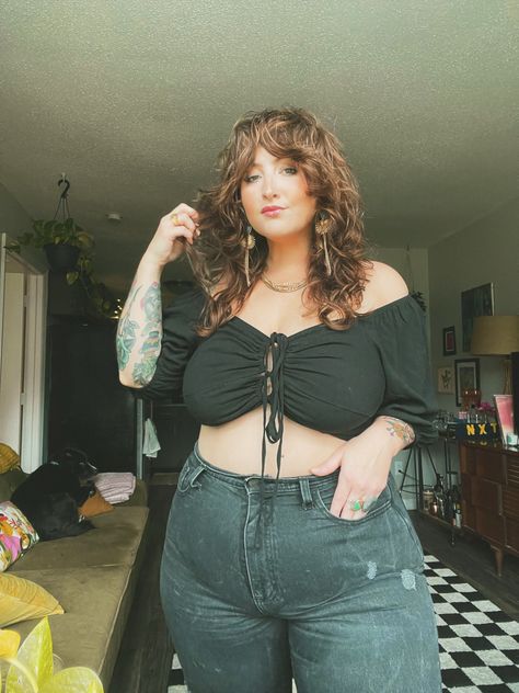 Plus Size Actresses, Clothes Reference, Poses Instagram, Selfie Poses Instagram, 2024 Style, Curvy Plus Size, Selfie Poses, Blonde Girl, Curvy Fashion