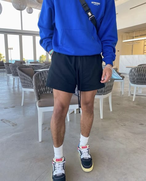 Mens Sweat Shorts Outfit, How To Style Shorts Men, Sweat Shorts Outfit Men, Outfits Hombre Juvenil Aesthetic, Sweat Shorts Outfit, Shorts Outfits Men, Outfit Ideas For Guys, Dad Outfits, Classy Streetwear