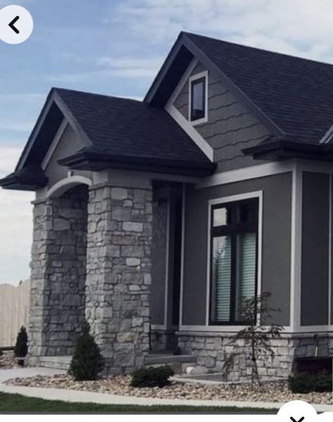 Exterior House Colors 1 Story, Stone And Siding House Exterior Ranch, Gray Stone House Exterior, Grey Stone House Exterior, Rock House Exterior, Grey Stone House, Dark Grey Houses, House Exterior White, Grey Exterior House Colors