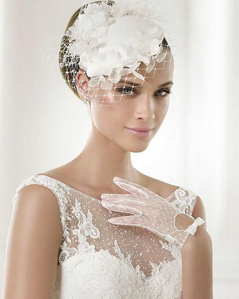 Wedding Hats: Modern And Vintage Bridal Looks [2022 Guide And FAQs] ★ wedding hats small english white with feathers pronovias Pronovias Bridal, Bridal Hat, Sophisticated Bride, Wedding Gloves, Bridal Gloves, A Wedding Dress, Zuhair Murad, Wedding Hats, Vintage Bridal