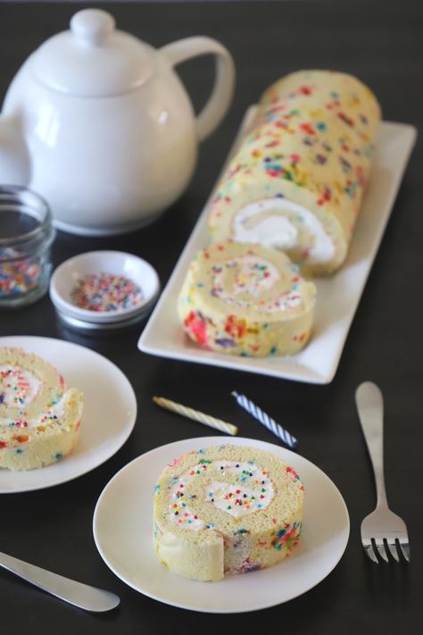 Funfetti Cake Roll, Sponge Cake Roll Recipe, Sponge Roll Cake, Chocolate Crunchies, Carvel Ice Cream Cake, Carvel Ice Cream, Sponge Cake Roll, Classic Birthday, Sponge Cakes