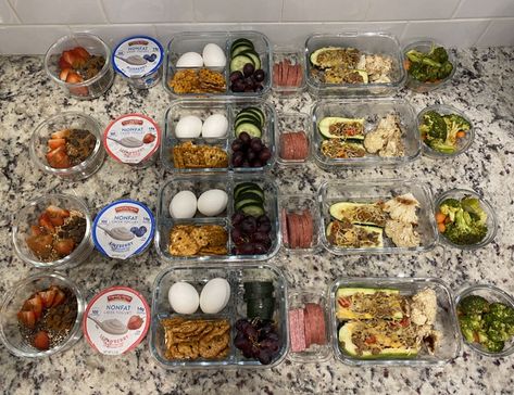 mins When you are all done, pack everything into your containers! I typically ate 1/2 zucchini boat a night, Gastric Bypass Meal Plan, High Protein Bariatric Recipes, Bariatric Recipes Sleeve, Bariatric Meal Prep, Gastric Bypass Recipes, Vsg Recipes, Wls Recipes, Bariatric Friendly Recipes, Bariatric Diet