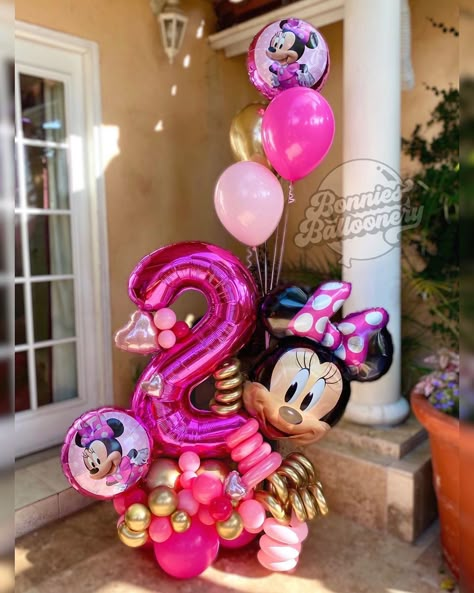 Pretty Shades Of Pink, Minnie Mouse Birthday Theme, Minnie Mouse Theme Party, Minnie Mouse Balloons, Mickey Mouse Birthday Cake, Minnie Mouse Birthday Party Decorations, Minnie Mouse Birthday Decorations, Minnie Mouse Birthday Cakes, Idee Babyshower