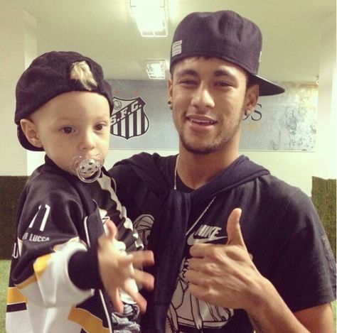 Neymar And His Son, Neymar Child, Neymar Kid, Neymar Son, Brazilian Soccer Players, Neymar Football, Soccer Guys, Soccer Boys, Mood Humor