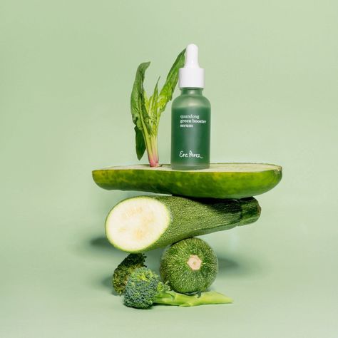 Boost your skin with this highly nutritious green smoothie for the face. An antioxidant-rich blend of superfood ingredients to support a healthy, glowing complexion. Formulated with desert fruit quandong (twice the vitamin C of oranges) to reduce signs of lines and calm inflamed skin. We’ve added chlorophyll, spinach leaf, vitamin E, alfalfa & raspberry seed to powerfully deliver essential enzymes and vitamin A straight to the skin. This serum helps improve skin elasticity and improves dryness – Face Products Aesthetic, Health Product Photography, Vitamin Branding, Supplements Aesthetic, Serum Photography, Desert Fruit, Aloe Vera Serum, Photography References, Luxury Skin Care