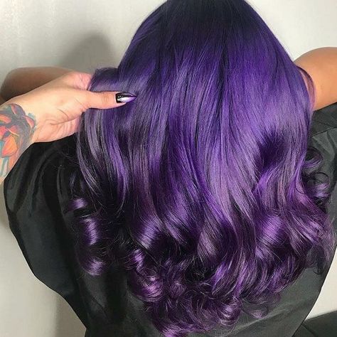 Balayage Hair Ideas, Dyed Hair Purple, Best Lip Gloss, Gorgeous Hair Color, Semi Permanent Hair Color, Hair Dye Ideas, Short Hair Balayage, Fun Hair, Trendy Hair Color