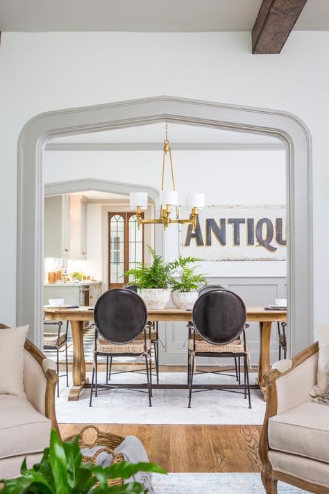 On Trend | Gothic Revival Style Arches — Scout & Nimble Fixer Upper Designs, Rustic Farm Table, Chip Gaines, Fixer Upper Decor, Stylish Dining Room, Black Dining Chairs, Farmhouse Dining Room, Modern Farmhouse Kitchens, Joanna Gaines