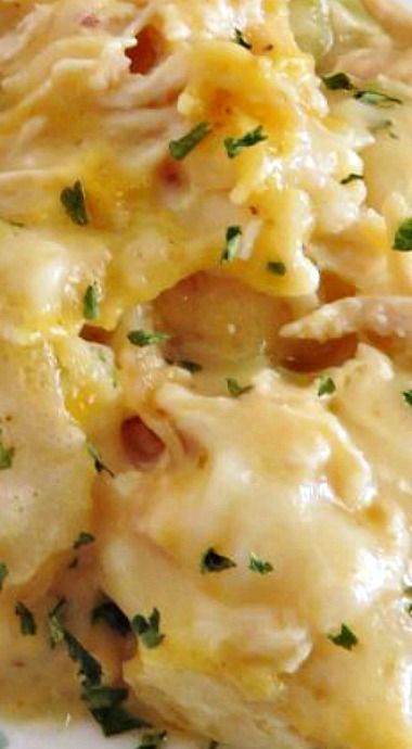 Chicken And Dumplings Casserole Easy, Easy Casserole Dishes Simple Recipes, Chicken And Busicuts Recipe, Chicken Dumplings Casserole, Chicken And Dumplings Casserole, Chicken And Dumpling Casserole, Chicken Dumpling Casserole, Dumpling Casserole, Chicken Dumplings