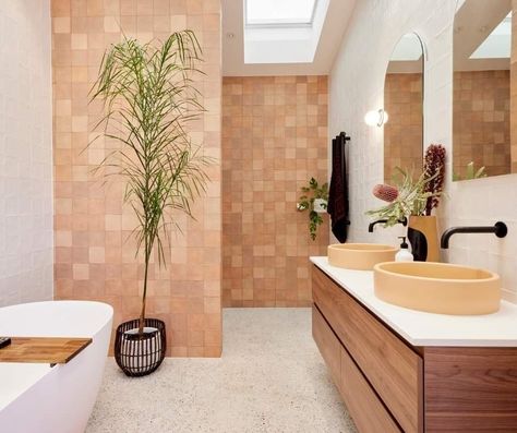 Bathroom Interior Design Luxury, Aesthetic Bathroom, Basement Bathroom, Big Bathrooms, Bathroom Trends, Bathroom Design Luxury, Marble Bathroom, Bathroom Renos, Bathroom Colors