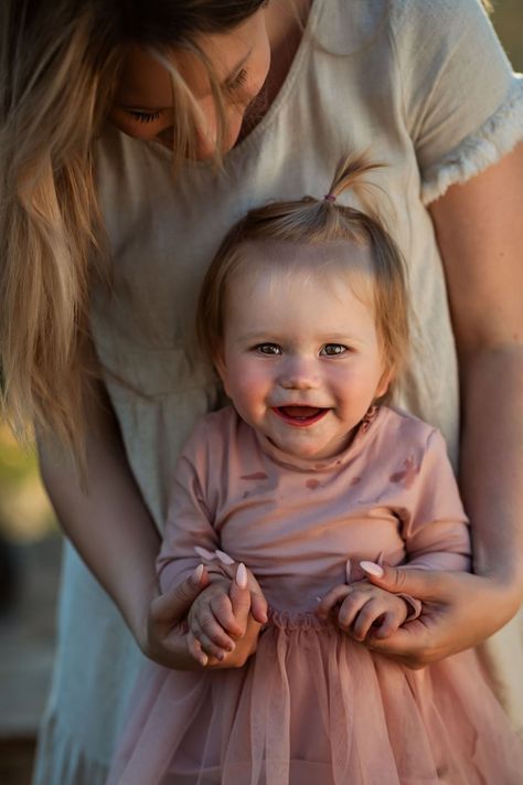 smiling baby girl holds onto her mom's hands for balance Tulip Photo, Daughter Photography, Physical Development, Spring Photography, Family Photo Sessions, Location Photography, Fun Challenges, Mini Sessions, Senior Session