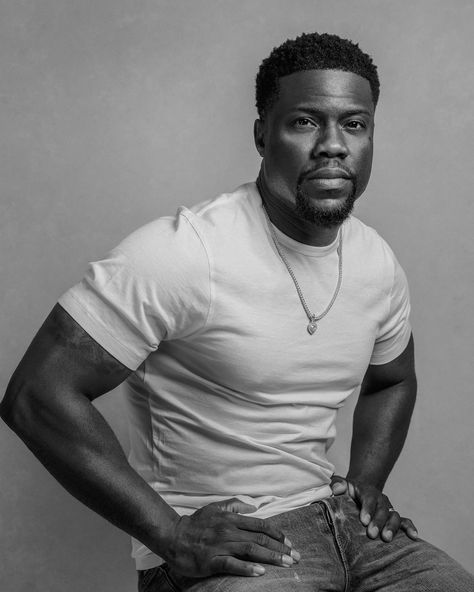 Kevin Hart Meme, Kevin Hart Funny, Attractive Black Men, Birthday Men, Richard Pryor, Core Cottage, Kevin Hart, Famous Movies, Celebrity Portraits