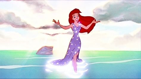 A showcase of dreamy gowns inspired by Ariel's purple dress in Disney's 'The Little Mermaid.' http://www.davonnajuroe.com/the-little-mermaid-ariels-purple-dress/ Ariel Wedding Dress, Blue Sparkly Dress, Ocean Dress, Wedding Disney, Dreamy Gowns, Disney Dress, Sparkly Wedding Dress, Film Disney, Princess Ariel