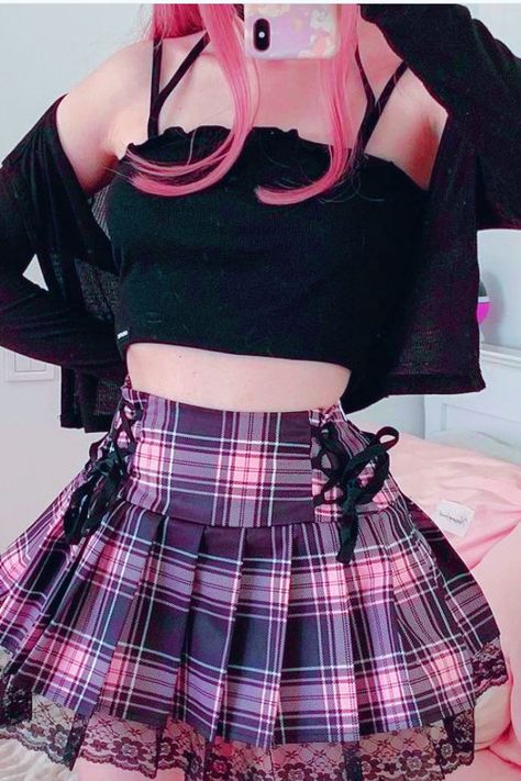 Pastel Goth Outfits, Egirl Fashion, E Girl Outfits, Egirl Outfits, Pastel Goth Fashion, Cute Skirt Outfits, Estilo Punk, Alt Fashion, Perfect Pink