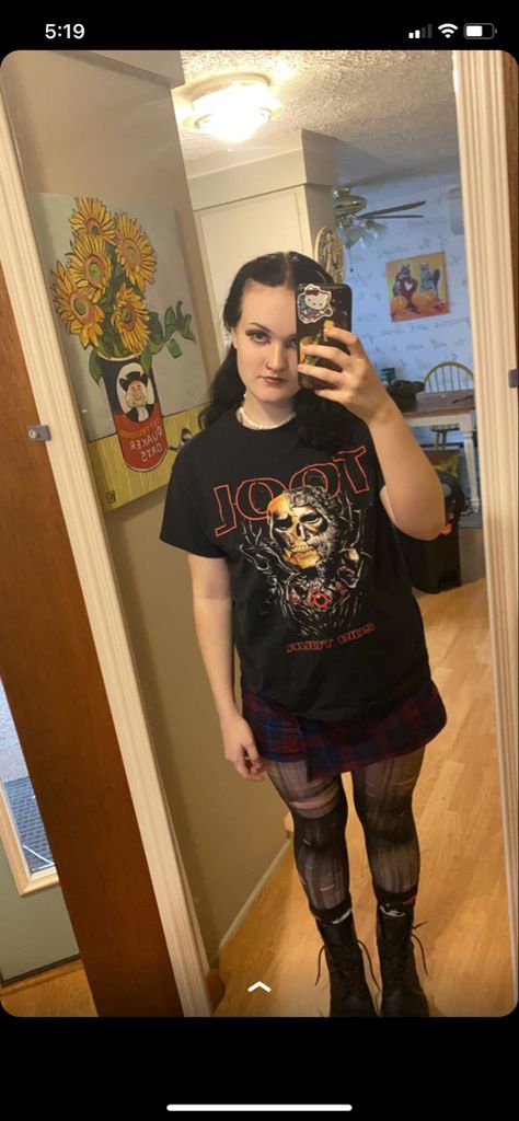 Band Tshirt Outfit, Tool Shirt, Ripped Tights, Goth Bands, T Shirt Long Sleeve, Goth Girl, Tshirt Outfits, Band Shirts, Style T Shirt