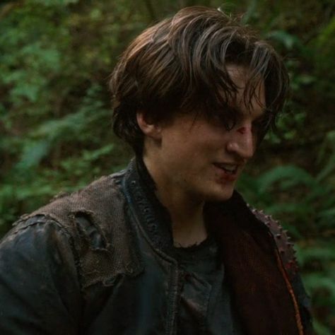 Richard Harmon The 100, Murphy The 100 Icon, John Murphy Icon, John Murphy Aesthetic, Cursed Disney, The 100 Murphy, John Murphy The 100, Dystopian Men, Murphy 100