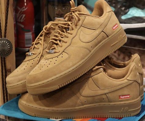 Tan Air Force 1, Nike Air Force Ones Outfit, Air Force 1 Outfits, Air Force Outfit, Air Force Ones Outfit, Forces Outfit, Men Festival Outfit, Oversized Black Denim Jacket, Outfit Ripped Jeans