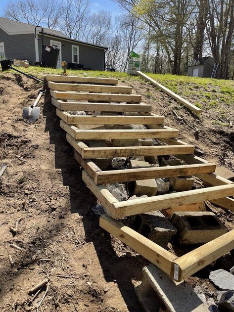 Easy Outdoor Steps On A Slope, Landscape Steps On A Hill, Steps On A Hillside, Landscape Timber Stairs, Hillside Steps Diy, Diy Backyard Stairs, Railroad Tie Steps On Slope Diy, Natural Outdoor Steps, Diy Pallet Steps Outdoor