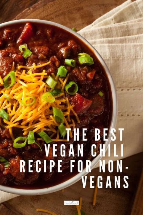 Chili With Ground Beef, Vegan Chili Crockpot, Best Vegan Chili, Vegan Chili Recipe, Freeze Sweet Potatoes, Ground Beef Chili, Slow Cooker Chili Recipe, Chili Chili, Vegetarian Chili Recipe