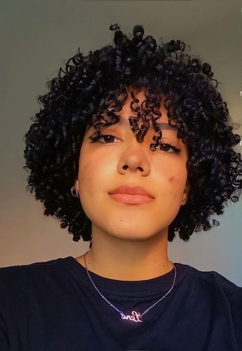 Short Curly Hair 3c, 3b Haircut, Short 3c Hair, Short 3c Curly Hair, Short Curly Hair 3b 3c, Medium Curly Haircuts, 3c Curly Hair, Oblong Face Hairstyles, 3a Hair