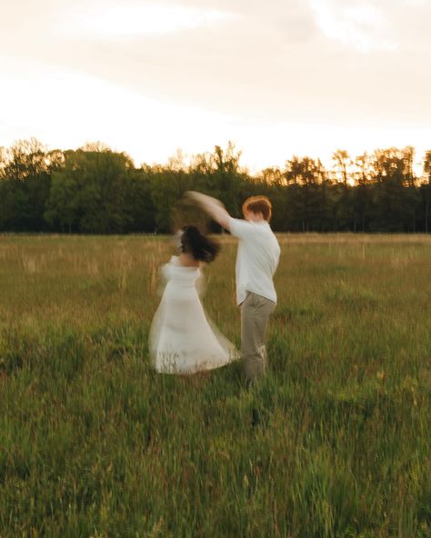 A golden evening with Natalie + Eric. Still booking 2024 + 2025 Engagement, Couples, Elopements and Small Weddings. • • • • • #newyorkelopementphotographer #elopementphotographer #newyorkphotographer #creativeshoot #authenticlovemag #loveandwildhearts #dirtybootsmessyhair #newyorkengagementphotographer #couplesphotographer #goldenhour Cinematic Couple Photography, Engament Photos, 2024 Photoshoot, Sunrise Engagement Photos, Prenuptial Photoshoot, Prairie Wedding, Field Engagement Photos, Couple Inspo, Photography Cinematic