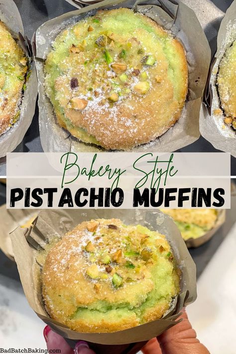 Green pistachio muffins in a pan Pistachio Muffins, Pistachio Recipes, Muffin Tins, Baking Sweets, Breakfast Breads, Breakfast Brunch Recipes, Breakfast Time, Breakfast Treats, Free Crochet Patterns