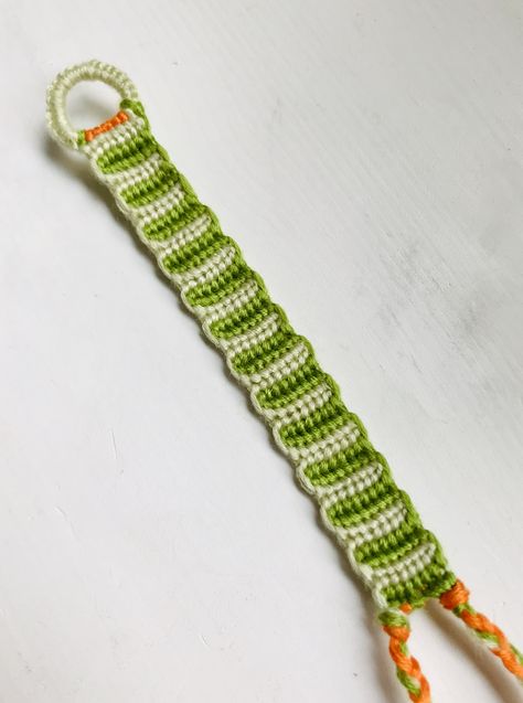 Pattern #15234 Vertical Wave Bracelet, Friendship Bracelet Chinese Staircase, Crochet Snake Bracelet Pattern, Friendship Bracelet Patterns Chinese Staircase, Alpha Bracelet Pattern Bookmark, Fox Friendship Bracelet Pattern, Wave Bracelet, Crafts To Do, Embroidered Friendship Bracelet