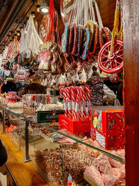 Christmas Shops Aesthetic, Aachen Christmas Market, Austria Christmas Markets, Christmas Candy Aesthetic, German Christmas Aesthetic, Christmas Markets Aesthetic, Christmas Market Aesthetic, Christmas Market Food, Germany Christmas Market