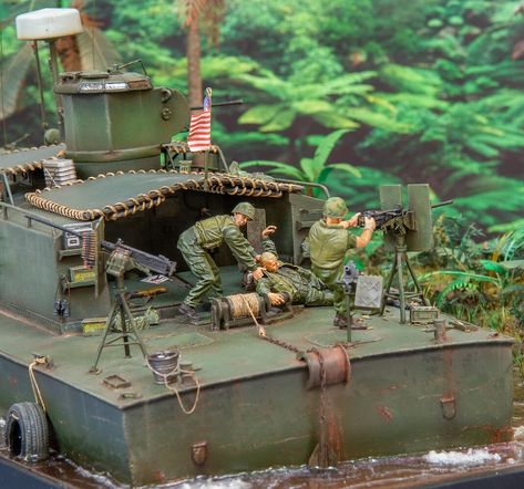 Brownwater Navy ASPB Ambushed - Keep Her Afloat! - Armor/AFV / Dioramas - KitMaker Network Vietnam Diorama 1/35, Vietnam Diorama, Fallout 4 Settlement Ideas, Brown Water Navy, Tamiya Model Kits, Patrol Boat, Good Morning Vietnam, Military Tactics, Tamiya Models