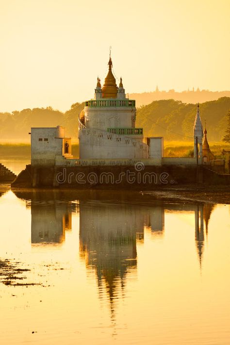 Amarapura, Mandalay Myanmar, Old Names, Bagan, Buddhist Temple, Cultural Center, Mandalay, Ways To Travel, Southeast Asia