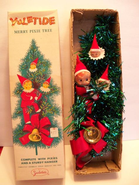 Un-designing Knee-hugger Elves: Class, Multi-culturalism, and the Globalisation of Christmas Kitsch Christmas Outdoors, Christmas Kitsch, Kitschy Christmas, Christmas Home Decor Ideas, Knee Hugger, Christmas Elves, Christmas Memories, Shoe Polish, Ideas For Couples