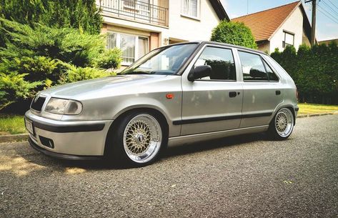 skoda felicia Skoda Felicia, Car Volkswagen, Skoda Superb, Cars And Motorcycles, Volkswagen, Motorcycles, Suv Car, Cars, Vehicles