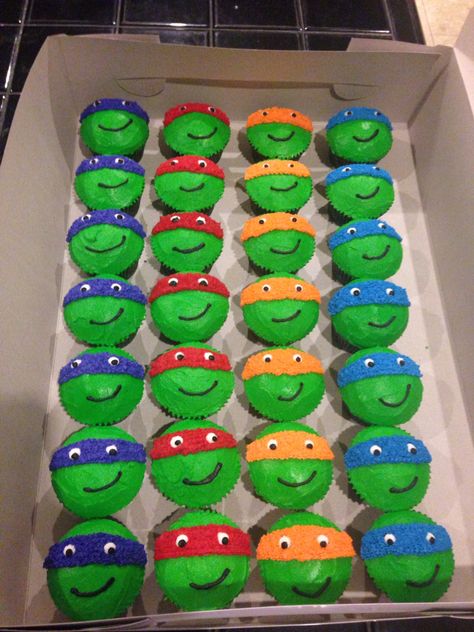 Teenage mutant ninja turtle cupcakes Turtles Birthday Party Ideas, Ninja Turtles Birthday Party Ideas, Ninja Turtle Cupcakes, Ninja Turtles Birthday, Mutant Ninja Turtles Party, Turtle Cupcakes, Turtle Birthday Parties, Turtle Theme, Ideas Cupcakes