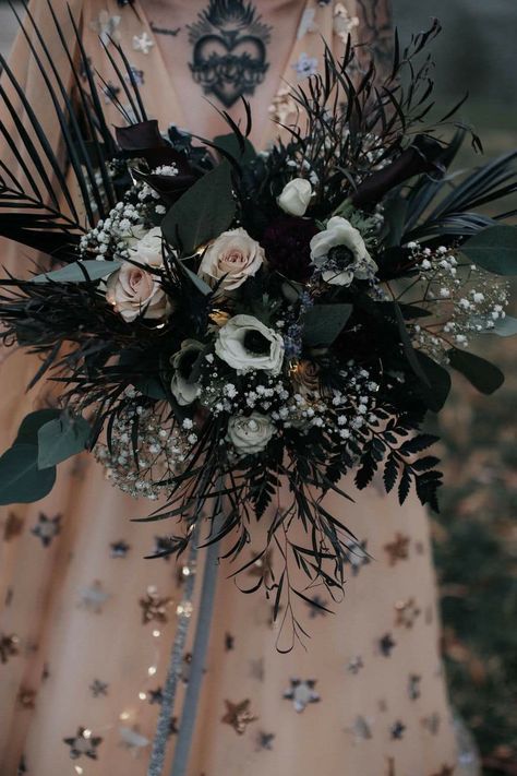 Gothic Bride Bouquet, Gothic Floral Bouquet, Viking Wedding Dress Black, Small Dark Wedding Bouquet, Dark Forest Wedding Flowers, Grunge Wedding Bouquet, Edgy Wedding Bouquet, Gothic Dried Flowers, Dark Academia Wedding Bouquet