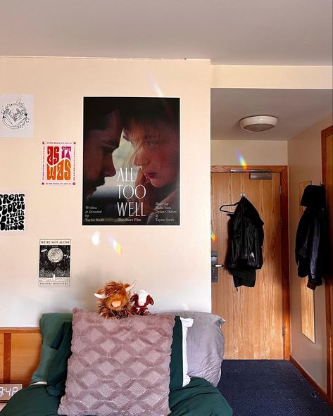 All Too Well Movie Poster, All Too Well Poster, All Too Well Short Film, Phoebe Bridgers Poster, Aesthetic Harry Styles, Posters Dorm, Taylor Swift All Too Well, Dorm Aesthetic, Dorm Inspo