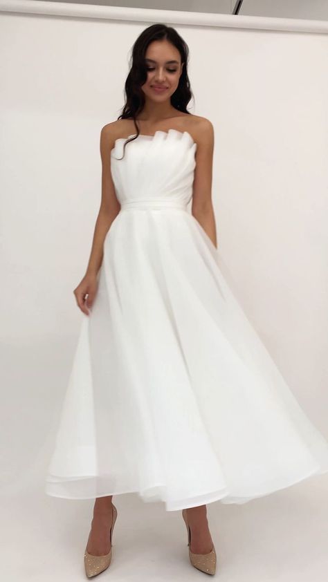 Simple Short Wedding Dress Elegant, White Dress Wedding Simple, Tulle Tea Length Wedding Dress, Wedding Civil Dresses, Simple White Dress For Civil Wedding, Civil Wedding Dress Simple Short, 2021 Wedding Dress, Simple White Dress Wedding, Fancy White Dresses