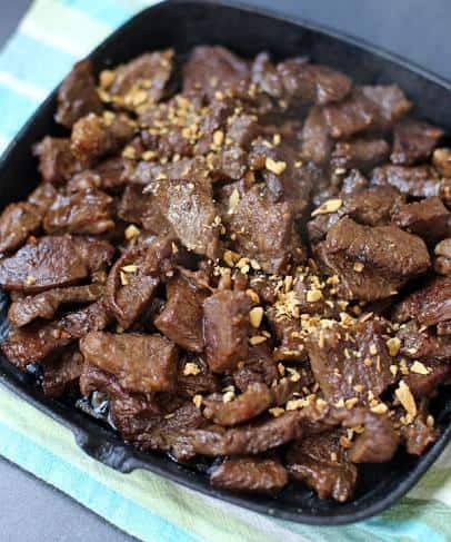 Brace yourself as we enjoy a mouthwatering Best Pork Salpicao meal by following the necessary steps below. Do not forget to grab your rice and cola! Pork Salpicao Recipe, Beef Salpicao Recipe, Salpicao Recipe, Sizzling Recipe, Bones Heart, Pinoy Dishes, Beef Cubes, Best Asian Recipes, Filipino Food Recipes