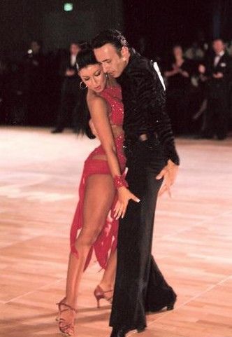 professional salsa dancers | salsa competition www.onlinesal… | Flickr Dancing Competition, Salsa Dancer, Salsa (dance), Salsa Music, Ballroom Dance Latin, Dance Lover, Shall We Dance, Ballroom Dancing, Latin Dance Dresses