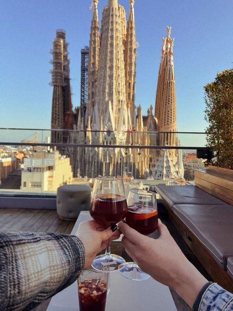 Sangria with a view @Ayre Hotel Rosellon #barcelona #travel #explore #barcelonaspain Barcelona Sangria, Spain Barcelona Photography, Wine In Spain, Sangria Barcelona, Barcelona Restaurants With A View, Barcelona Spain Photography Instagram, Barcelona Spain, Sangria, Wine Tasting