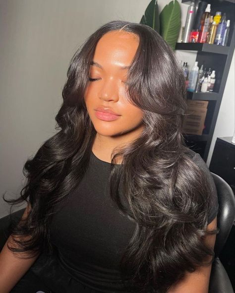 Loose Curls Sew In Middle Part, Curled Layered Wig Black Women, Layer Sew In Weave Middle Part, Frontal Closure Sew In Hairstyles, Middle Part Sew In With Layers And Curls, Sew In Weave With Closure Middle Parts Body Wave, Body Wave Layered Hair, Layered Wig With Curls, Middle Part Layers Curls