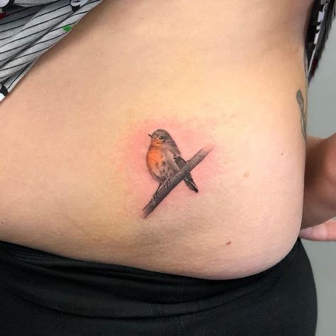 Kieran Lowe on Instagram: “Slightly different with a splash of colour in this small robin tattoo done on the hip yesterday💉🐥 #tattoo #tattoos #design #tattoodesign…” 2 Robins Tattoo, Tiny Robin Tattoo, Robins Tattoo, Small Robin Tattoo, Robin Tattoo Design, Robin Tattoo Ideas, Robin Tattoos, Mums Tattoo, Yesterday Tattoo