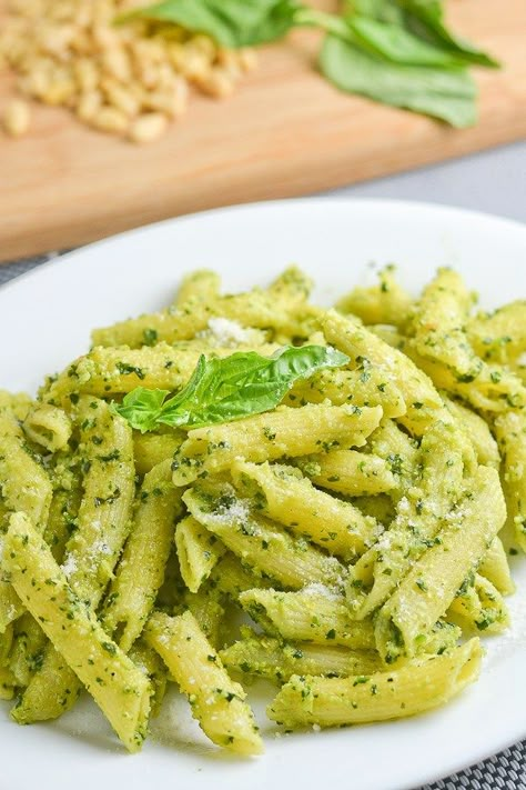 This pesto penne recipe is quick and easy to make. The pesto sauce is homemade and consists of parmesan, pine nuts, basil, garlic and olive oil. Green Pasta Sauce, Penne Pesto, Zucchini Pesto Pasta, Penne Recipes, Basil Pesto Recipes, Dairy Free Pasta, Green Pasta, Pesto Pasta Recipes, Creamy Pesto