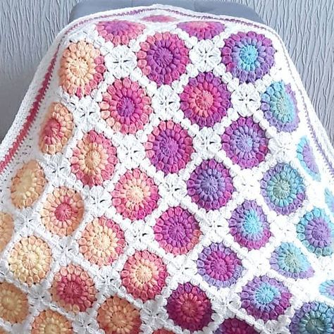 Square Baby Blanket Crochet, Crochet Tutorial For Beginners, Granny Square Baby Blanket, Sunburst Granny Square, Granny Square Crochet Patterns Free, Magic Light, Crochet For Beginners Blanket, Crochet Pillow Pattern, Quick Crochet Patterns