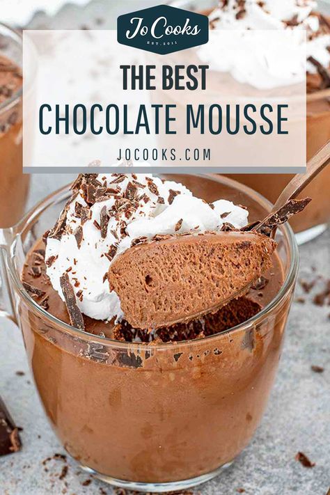 Easy Chocolate Mousse Recipe, Chickpea Water, Mousse Recipes Easy, Chocolate Mousse Desserts, Homemade Chocolate Pudding, Vegan Chocolate Mousse, Easy Chocolate Mousse, Fluffy Light, Easy Dessert Recipes Quick