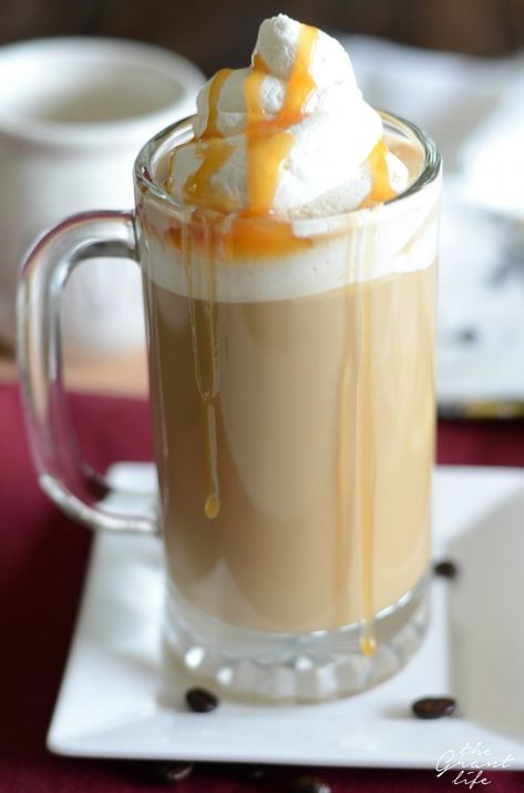 Butterbeer Latte, Butter Beer Recipe Harry Potter, Chocolate Frappe, Harry Potter Butterbeer, Tea Lattes, Harry Potter Butter Beer, Butterbeer Recipe, Butter Beer, Delicious Drink Recipes