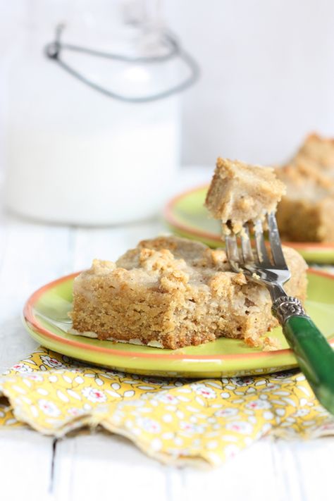 Ooey Gooey Cake, Ooey Gooey Butter Cake, Gooey Cake, Paleo Cake, Grain Free Desserts, Gooey Butter Cake, Cheese Danish, Paleo Sweets, Dairy Free Eggs