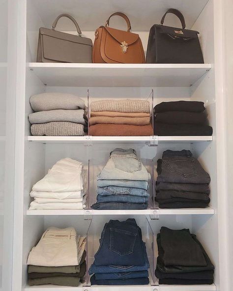 Organized Closet, House Organisation, Wardrobe Organisation, College Organization, Home Organisation, Closet Inspiration, Home Organization Hacks, Master Closet, Closet Space