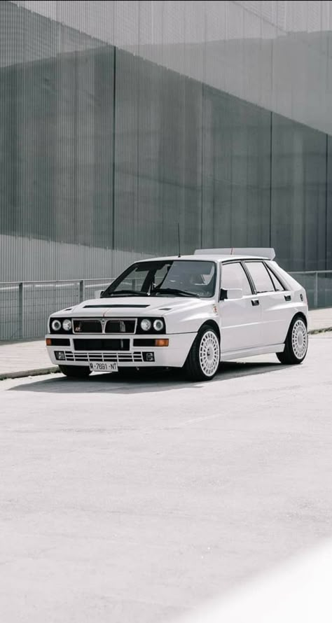 Lancia Wallpaper, Lancia Rally, Lancia Delta Hf Integrale, Lancia Delta Integrale, Hatchback Cars, Lancia Delta, Euro Cars, Hot Hatch, Street Racing Cars