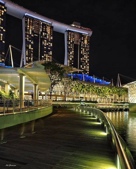 Marina Bay Sands, Singapore Crazy Rich Asians Aesthetic, Singapore Lifestyle, Singapore Aesthetic, Singapore Vacation, Marina Bay Sands Singapore, Sands Singapore, Asia City, Hawaii Wall Art, Singapore Photos