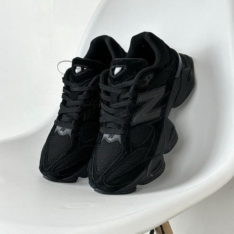 New Balance 9060 Black, Black New Balance Shoes, Nb 9060, Pretty Sneakers, Crocs Fashion, Trendy Shoes Sneakers, Pretty Shoes Sneakers, Kicks Shoes, Shoes Outfit Fashion